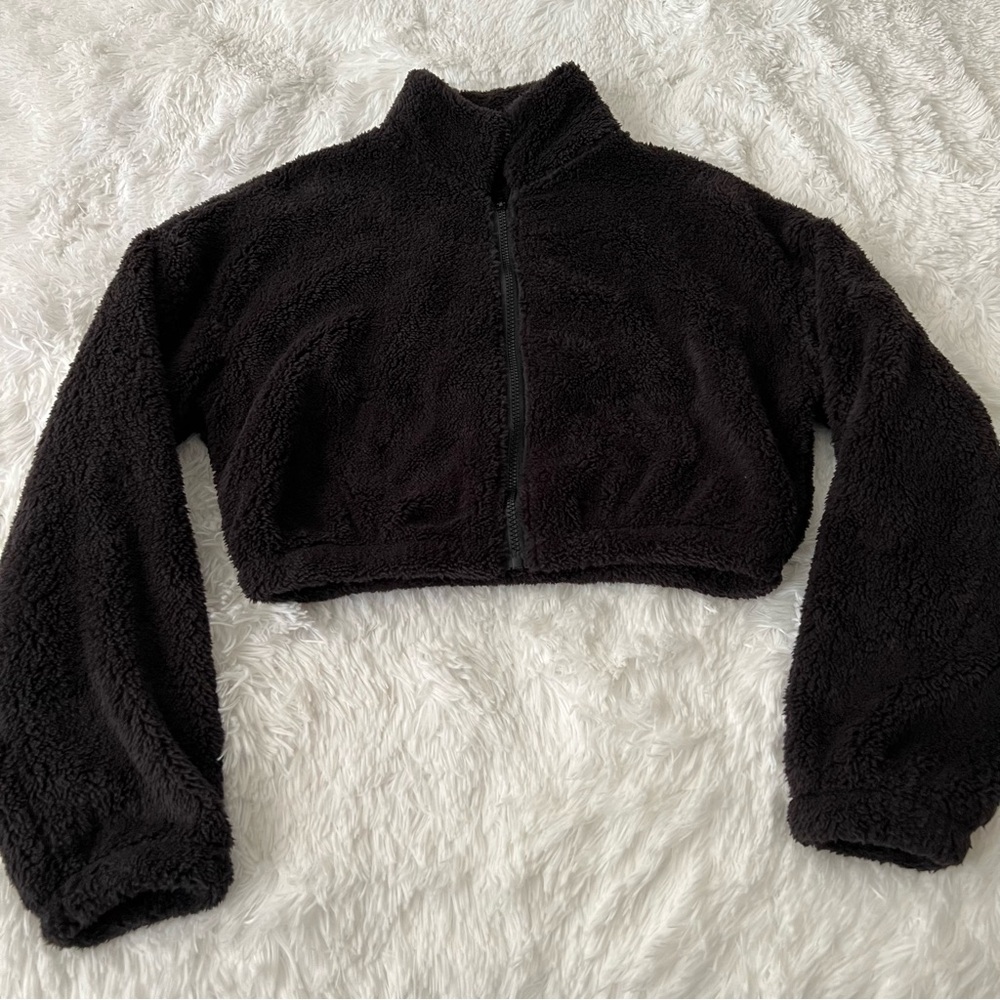 SHEIN Black Fleece Cropped Jacket